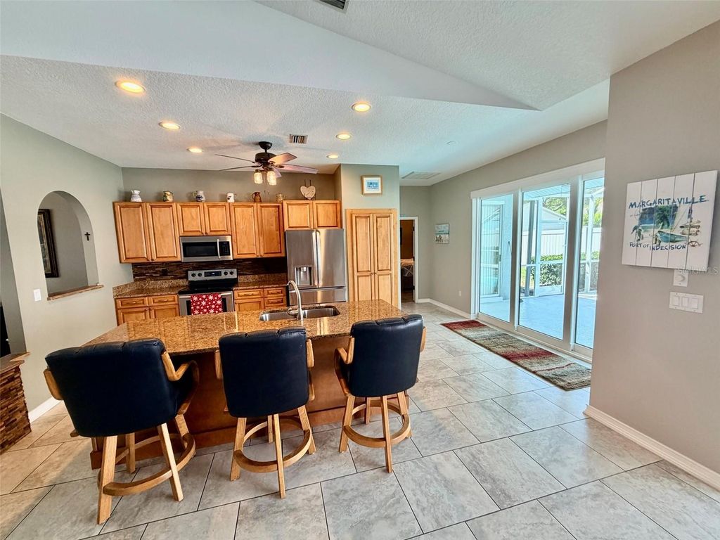 Image 5 of property listing at 1520 91ST COURT NW, Bradenton, FL 34209