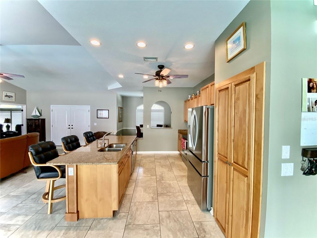 Image 10 of property listing at 1520 91ST COURT NW, Bradenton, FL 34209