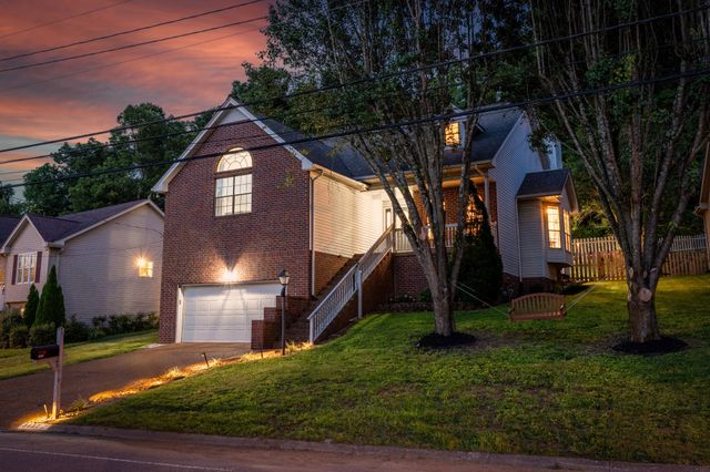 3457 Cobble St, Nashville, TN 37211