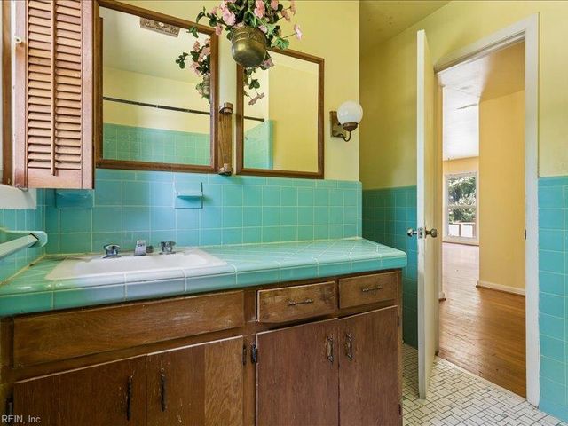 122 Stanley DR, Williamsburg, VA 23185