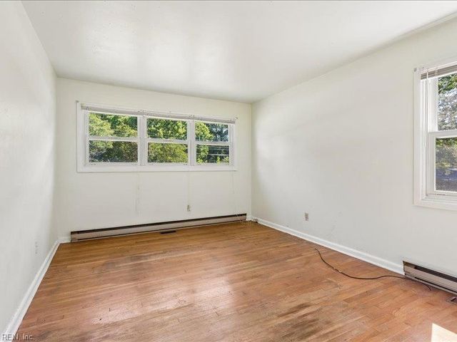 122 Stanley DR, Williamsburg, VA 23185