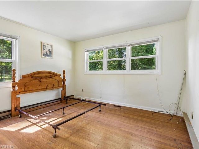 122 Stanley DR, Williamsburg, VA 23185