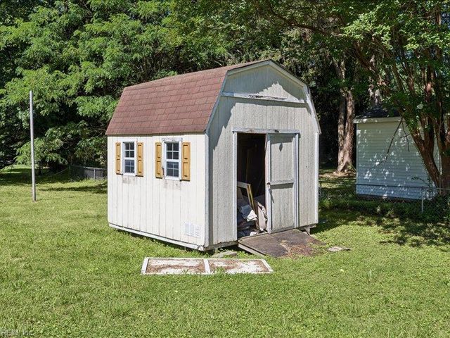 122 Stanley DR, Williamsburg, VA 23185
