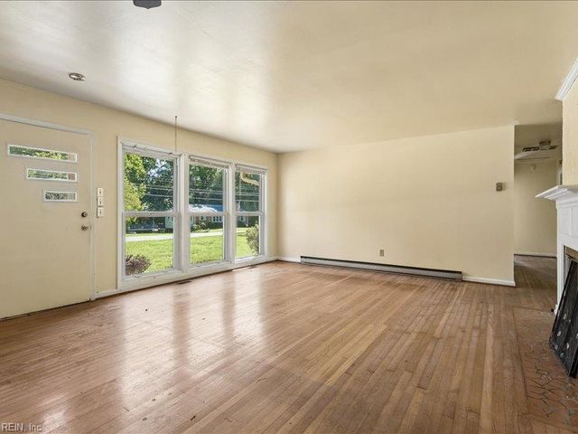 122 Stanley DR, Williamsburg, VA 23185