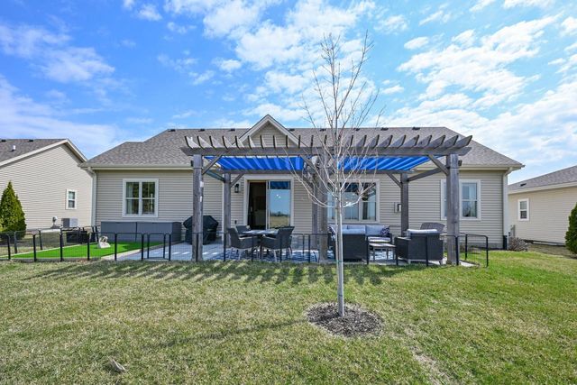 2008 Norfolk COURT, Union Grove, WI 53182