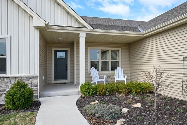 2008 Norfolk COURT, Union Grove, WI 53182