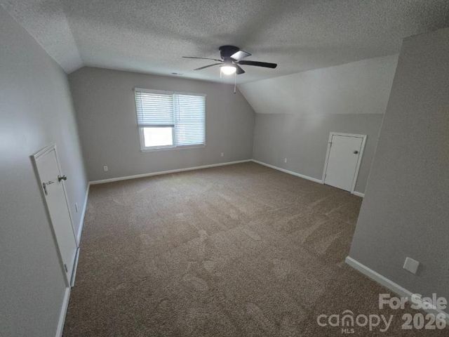 9011 Coleshire Court, Charlotte, NC 28269