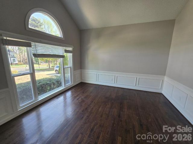 9011 Coleshire Court, Charlotte, NC 28269