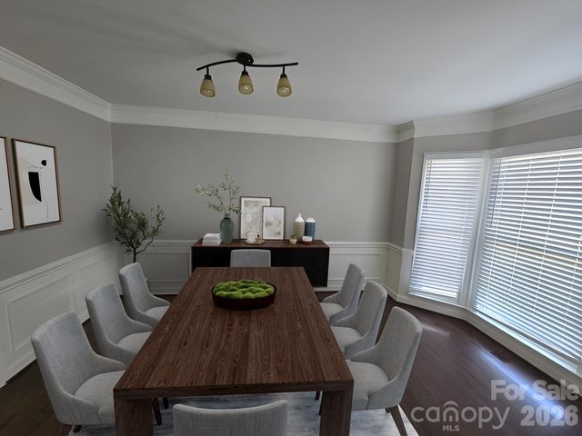 9011 Coleshire Court, Charlotte, NC 28269