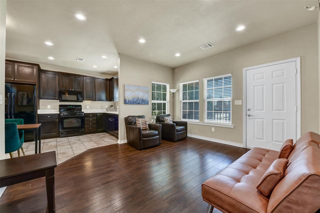 4733 Clay Street, Houston, TX 77023