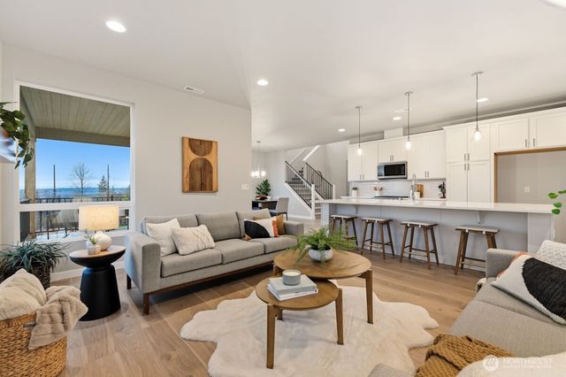 8132 73rd Place NE, Marysville, WA 98270