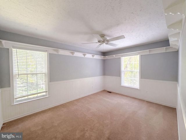 11301 WILLOWDALE DR, Germantown, MD 20876