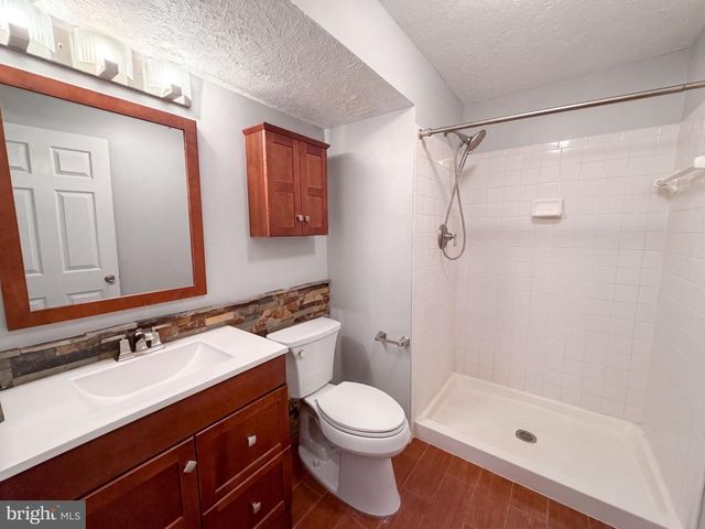 11301 WILLOWDALE DR, Germantown, MD 20876