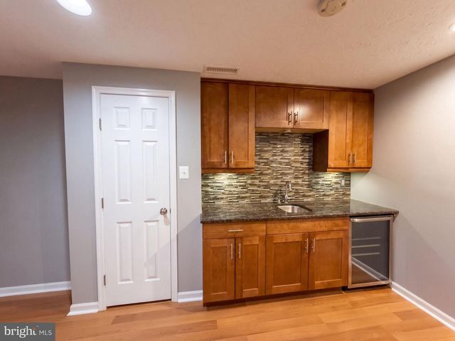 11301 WILLOWDALE DR, Germantown, MD 20876
