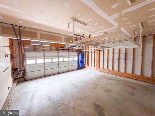 11301 WILLOWDALE DR, Germantown, MD 20876