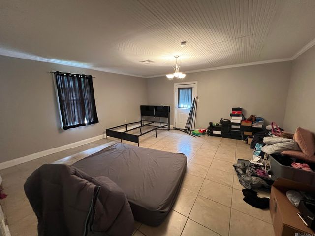 9915 Hawthorne Dr, Baton Rouge, LA 70809