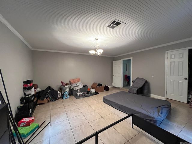 9915 Hawthorne Dr, Baton Rouge, LA 70809