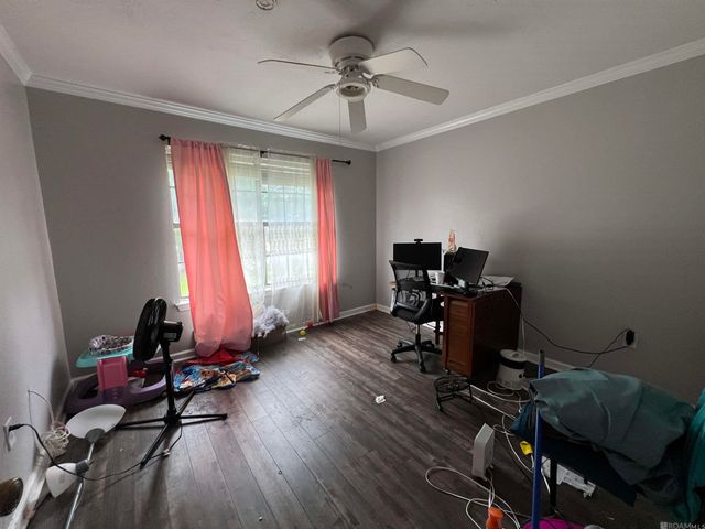 9915 Hawthorne Dr, Baton Rouge, LA 70809