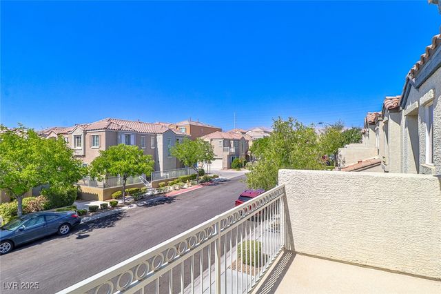 9068 Alluring Avenue, Las Vegas, NV 89149