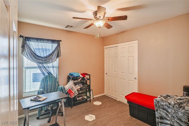 9068 Alluring Avenue, Las Vegas, NV 89149