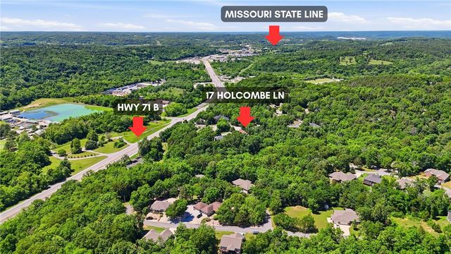 17 Holcombe Lane, Bella Vista, AR 72714