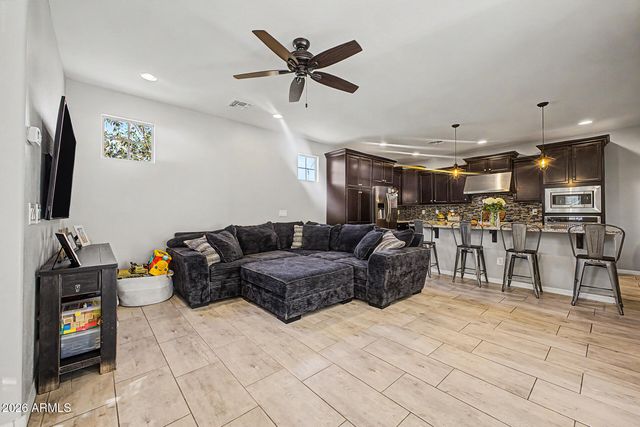 2214 S ANNIE Lane, Gilbert, AZ 85295