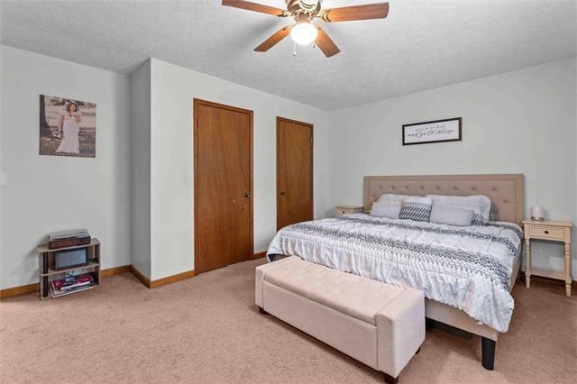 85 S Meadowcliff Cir, Carrollton, GA 30117