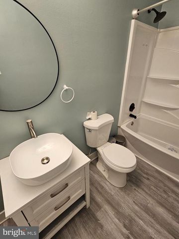 2015 SENSENY RD, Winchester, VA 22602