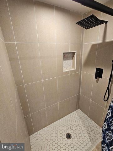 2015 SENSENY RD, Winchester, VA 22602