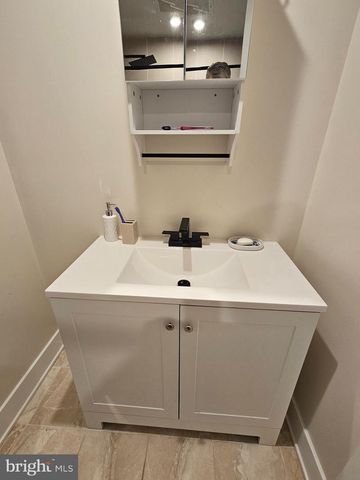 2015 SENSENY RD, Winchester, VA 22602