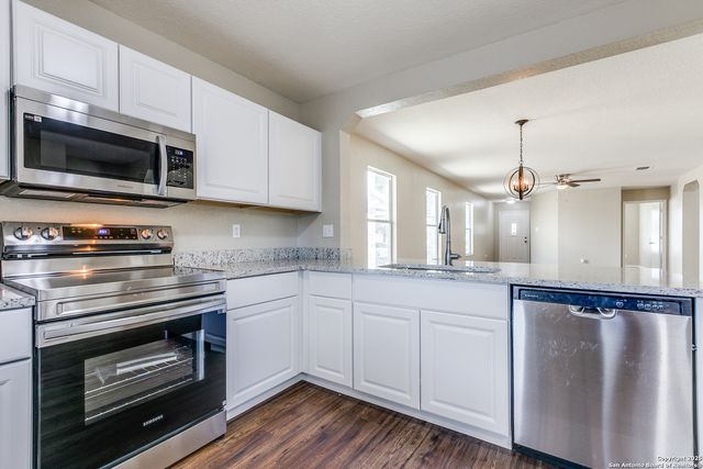 8535 Silver Brush, San Antonio, TX 78254