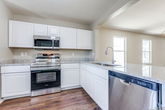 8535 Silver Brush, San Antonio, TX 78254