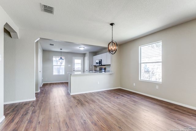 8535 Silver Brush, San Antonio, TX 78254