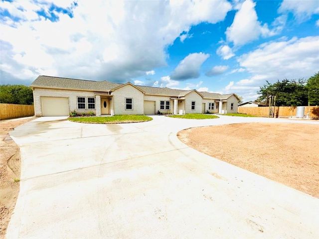 9508 Quaker Court A, Rosharon, TX 77583