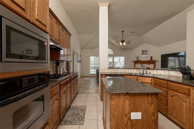 3404 Brookshire Run, Corinth, TX 76210