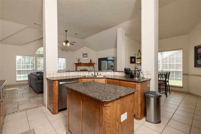 3404 Brookshire Run, Corinth, TX 76210