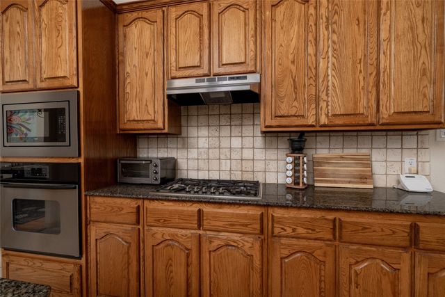 3404 Brookshire Run, Corinth, TX 76210