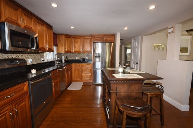 440 Summer, Rockland, MA 02370