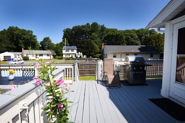 440 Summer, Rockland, MA 02370