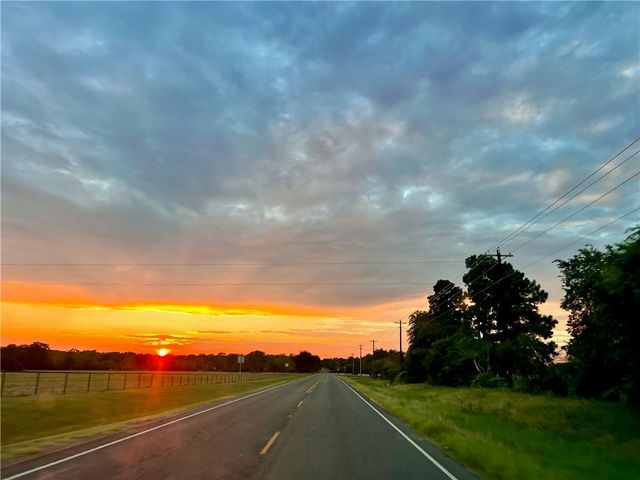 6609 Garhole View Lane, Bryan, TX 77808