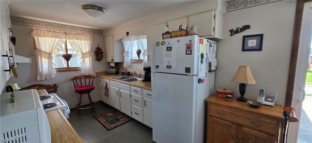 6 Thompson Lane, Shadyside, OH 43947