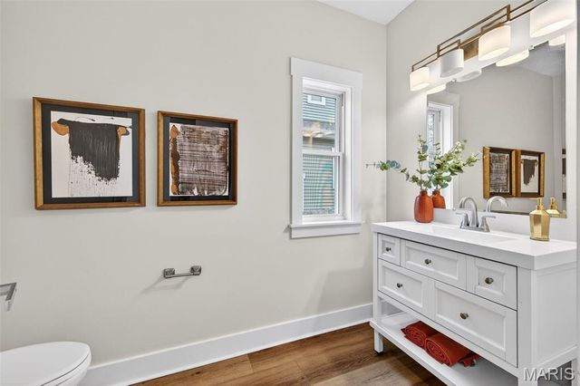 8711 Rosalie Avenue, Brentwood, MO 63144