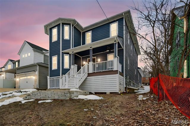 8711 Rosalie Avenue, Brentwood, MO 63144