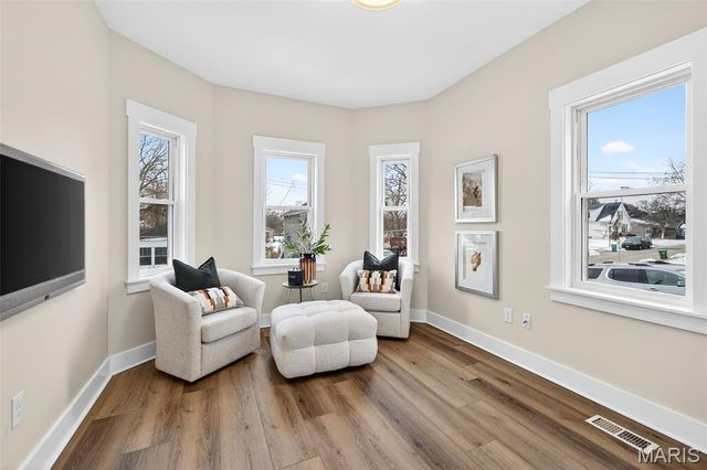 8711 Rosalie Avenue, Brentwood, MO 63144