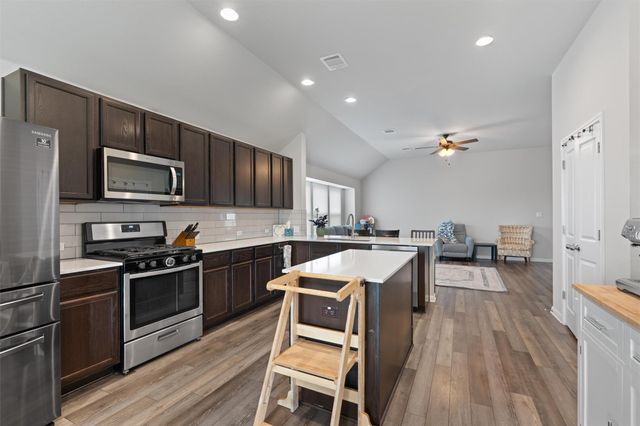 808 Wagon Spoke WAY, Liberty Hill, TX 78642