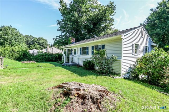 29 Overlook Drive, New Milford, CT 06776