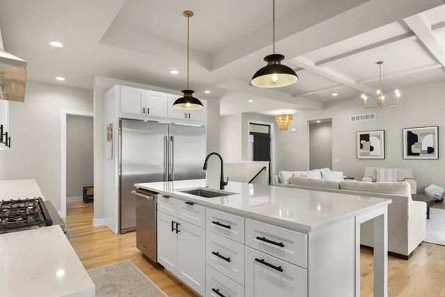 1150 Reese Trail, Waunakee, WI 53597