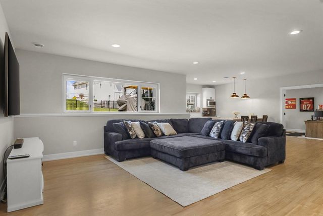 1150 Reese Trail, Waunakee, WI 53597