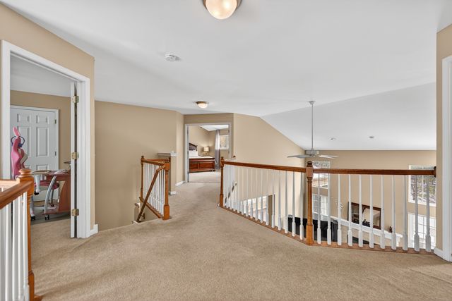 1823 Kings Gate Lane, Crystal Lake, IL 60014