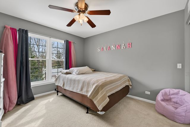 1823 Kings Gate Lane, Crystal Lake, IL 60014